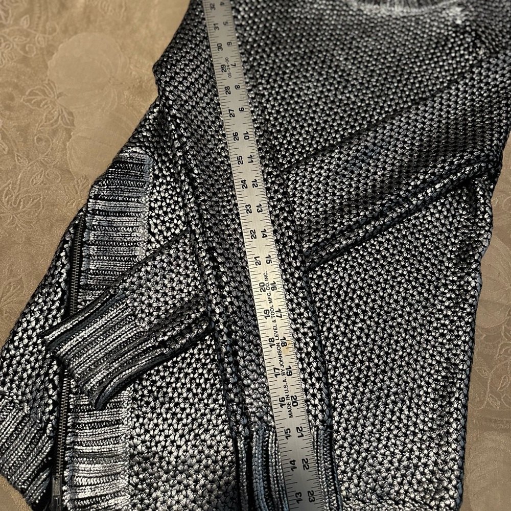 SAKS FIFTH AVENUE Sweater. Soft inside, metallic silver exterior & black. Size s - Picture 8 of 12